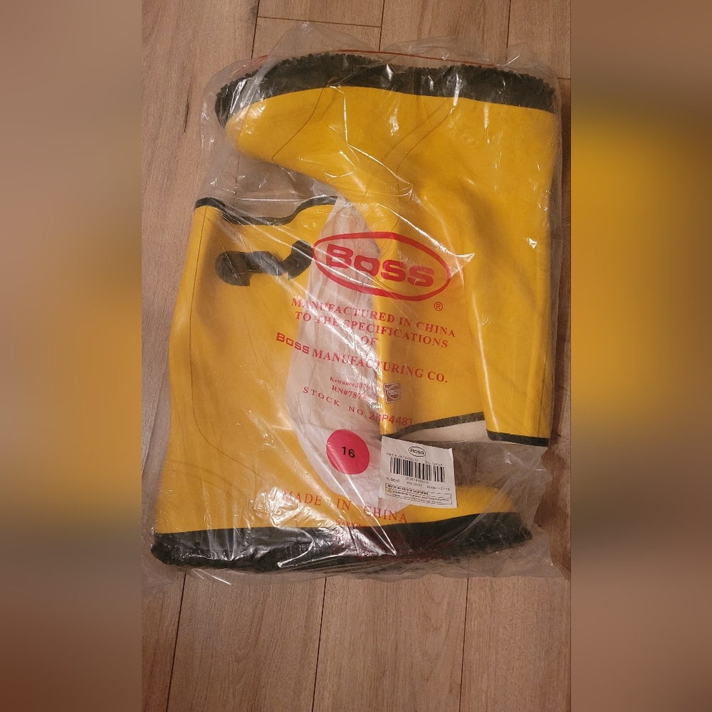 Boss Rubber Seal in Yellow Packaging with Pink Size Sticker Size 16